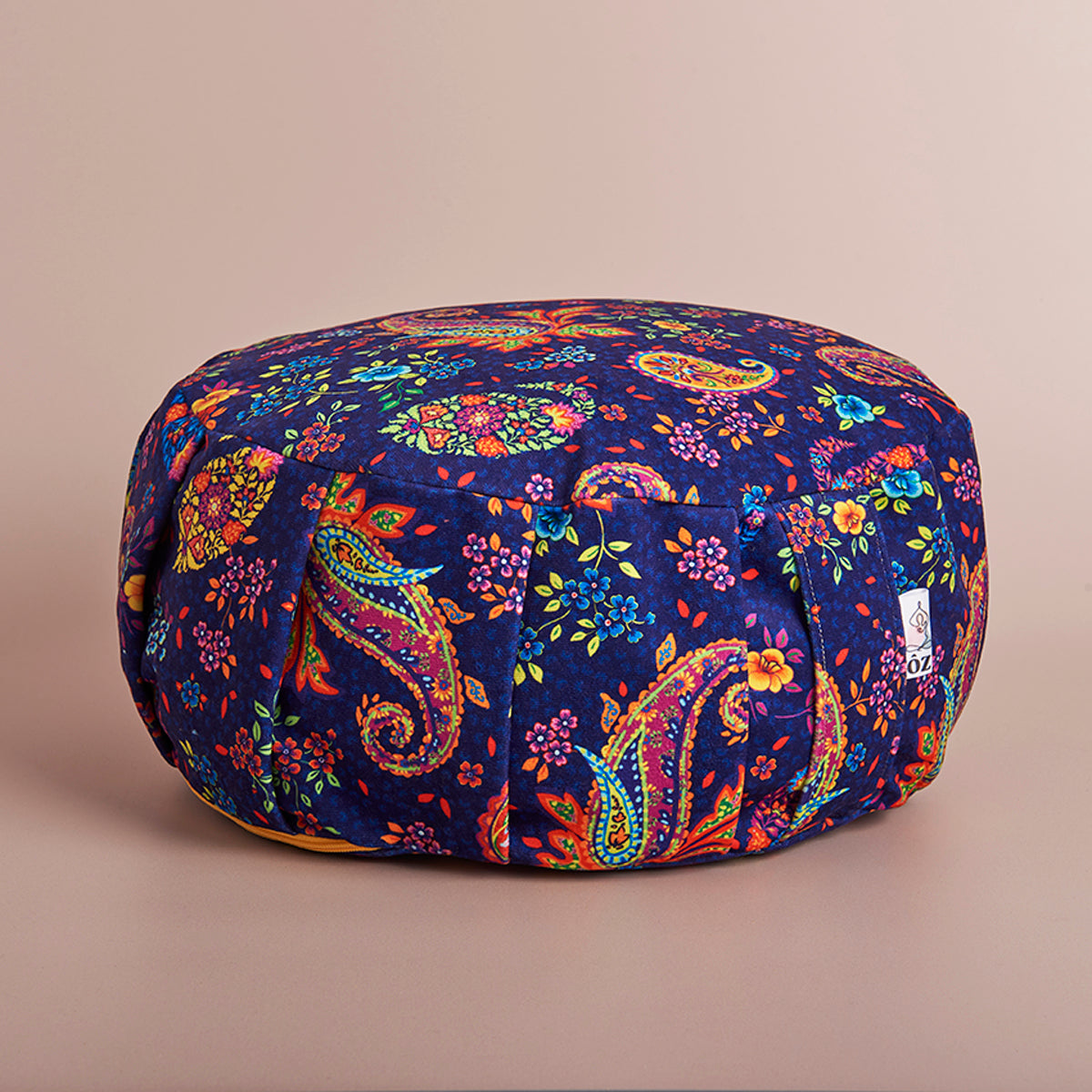 Coussin de méditation zafu nuit indienne, bleu nuit et arabesque multicouleurs 