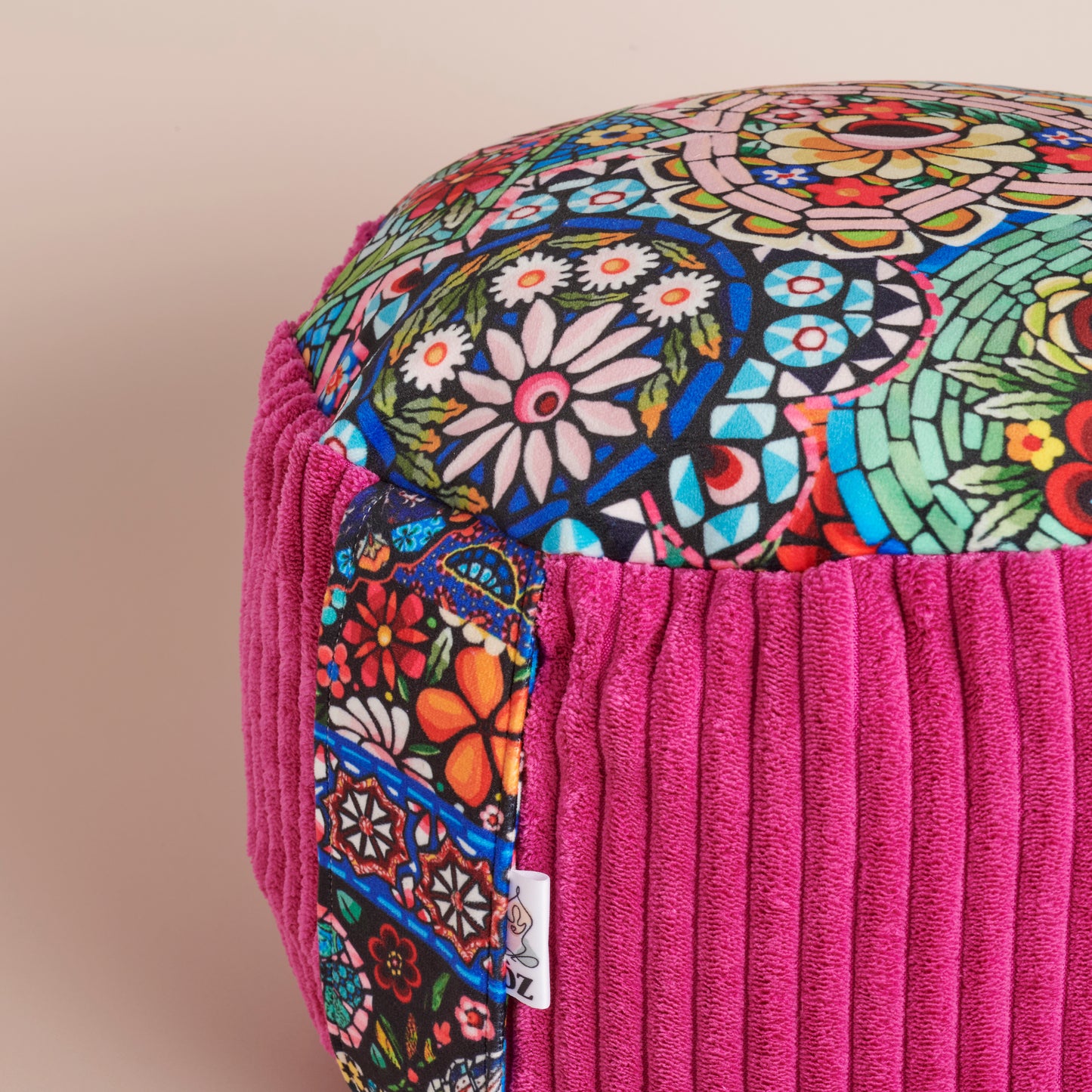 Rondo coussin de méditation haut vitraux coeur