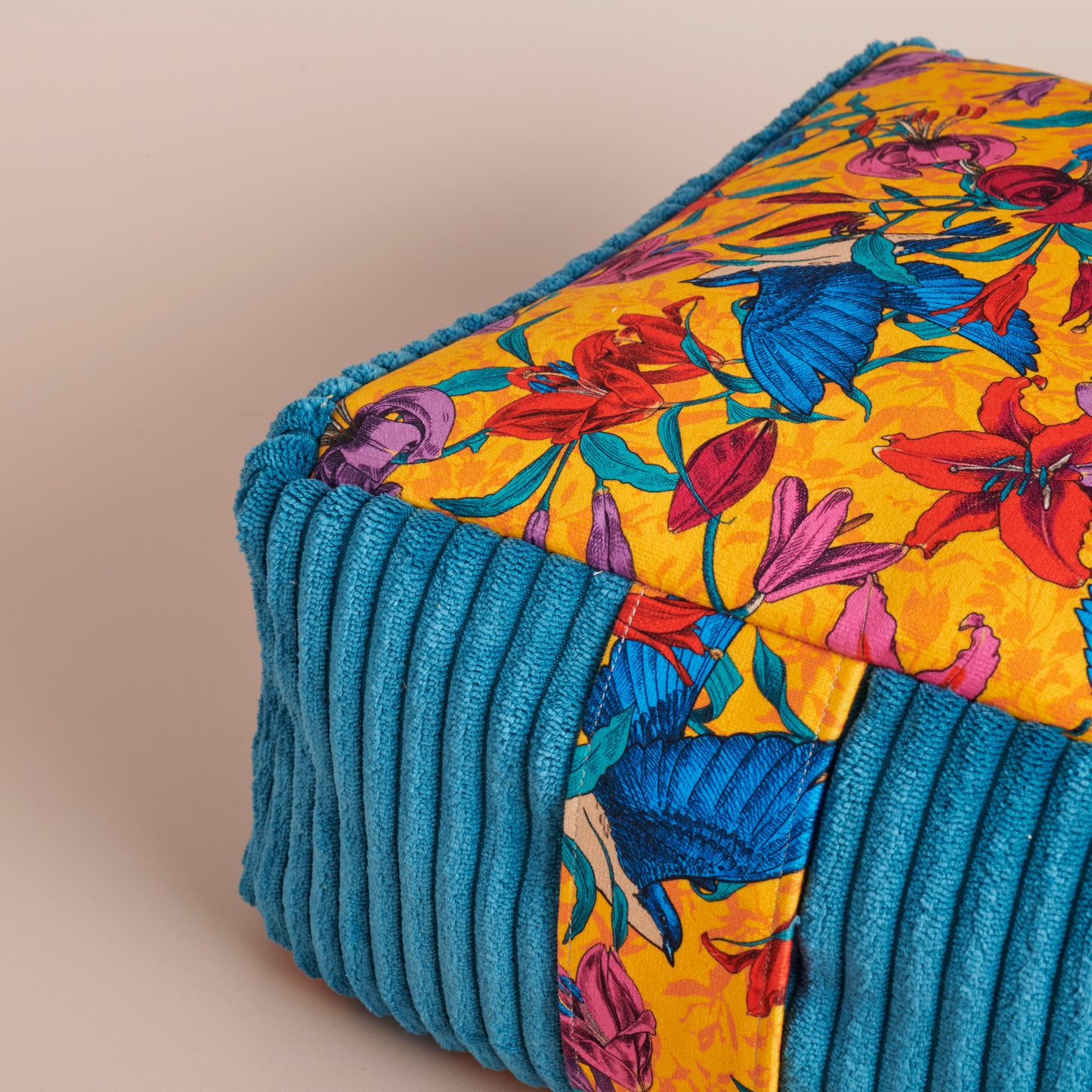 Coussin de méditation          mini zafu hirondelles