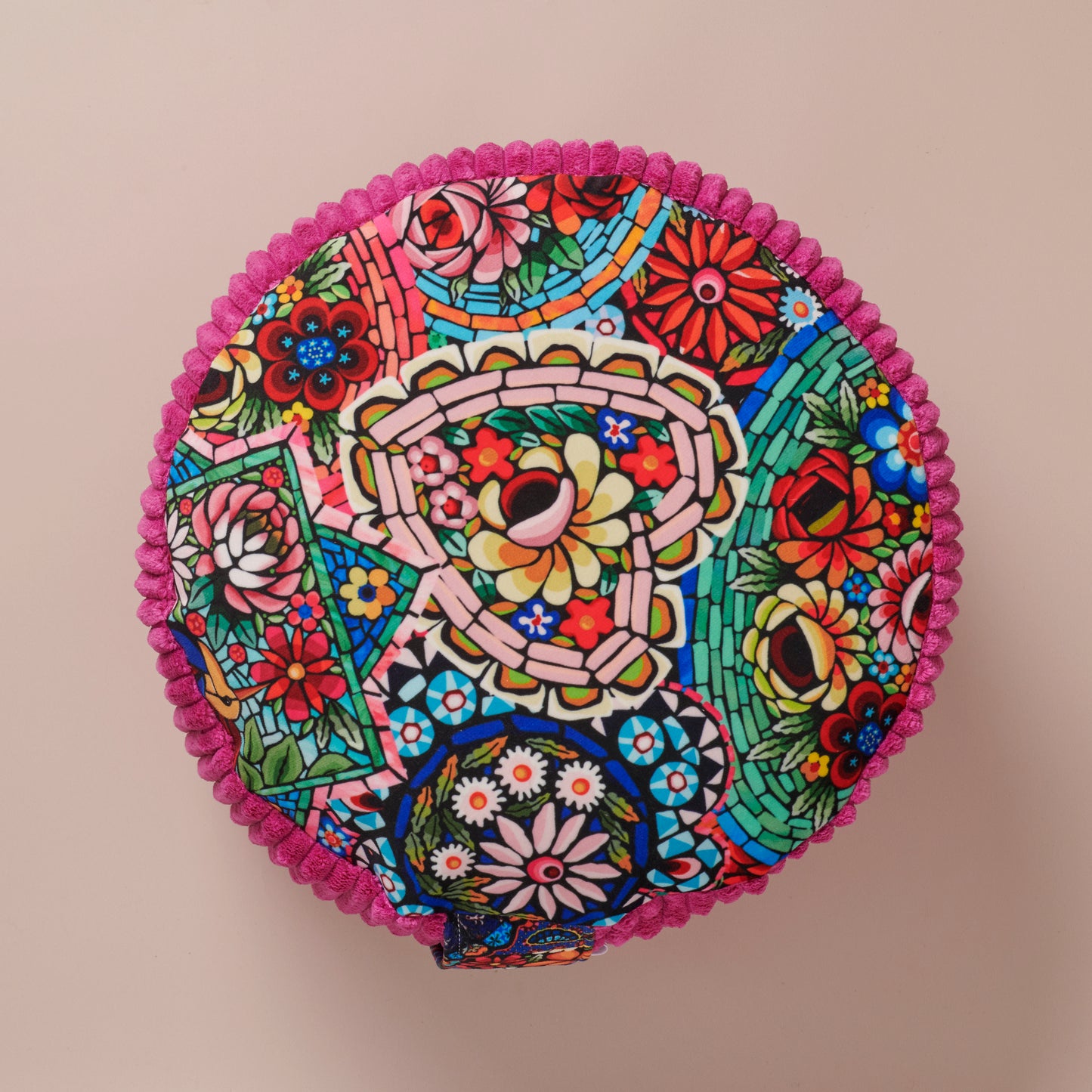 Rondo coussin de méditation haut vitraux coeur